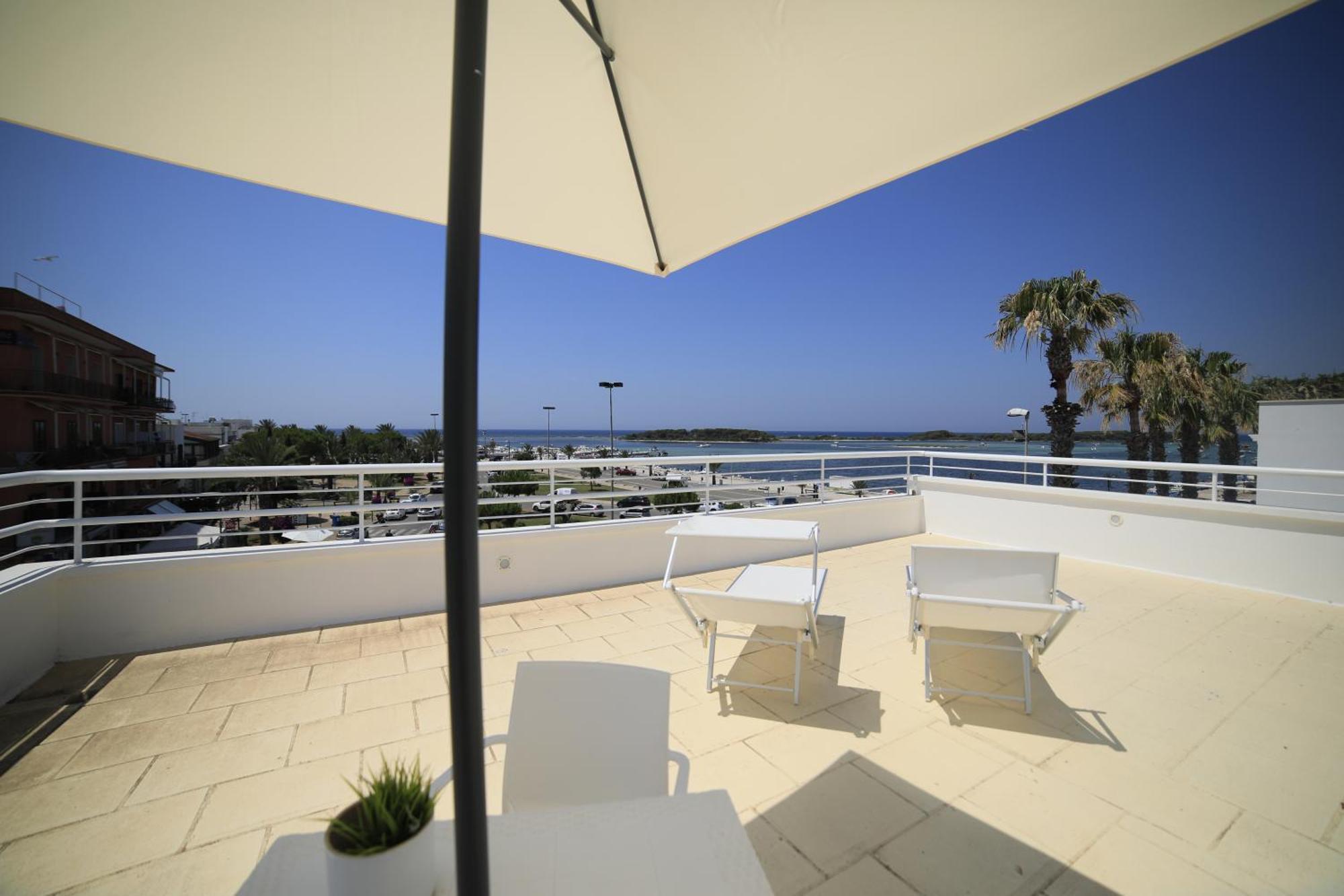 Riviera Luxury Rooms Porto Cesareo Exteriör bild